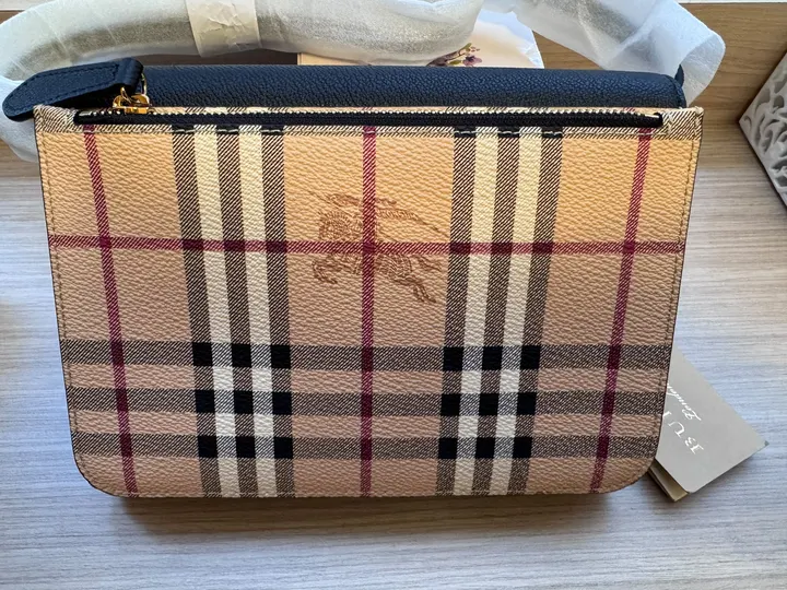 名包 / Luxury Bag · 巴宝莉 商品照片